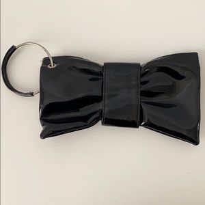 Black Patent Bow Clutch